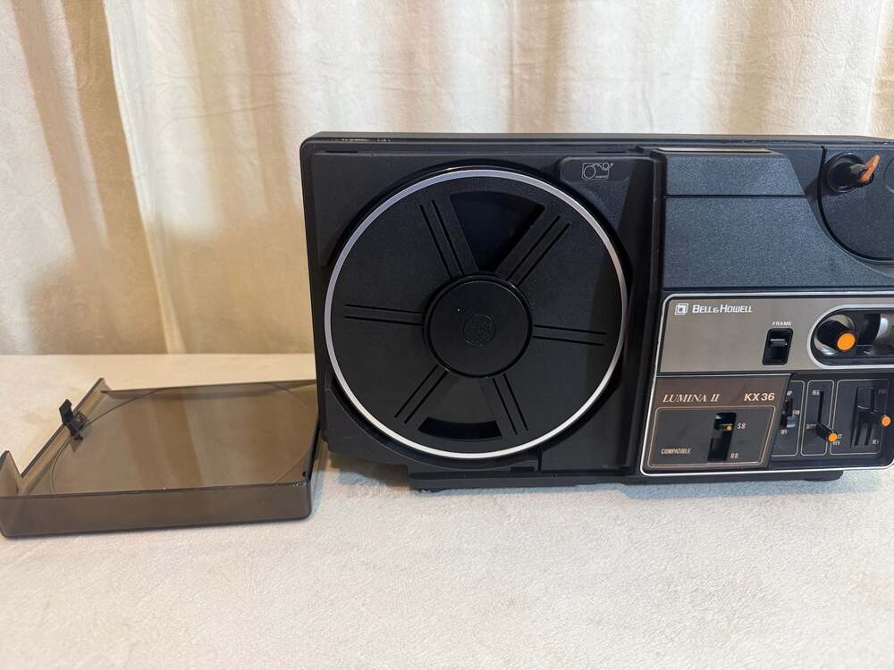Vintage Bell & Howell Lumina II KX36 Dual 8mm and Super 8 Film Projector - Picture 3 of 3